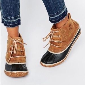 Sorel Out N About Leather Boots